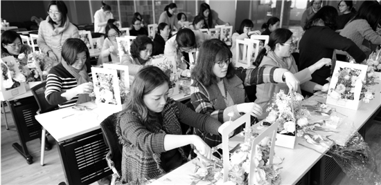 1489018448914855.jpg qjwb20170309q0006v01b009.jpg